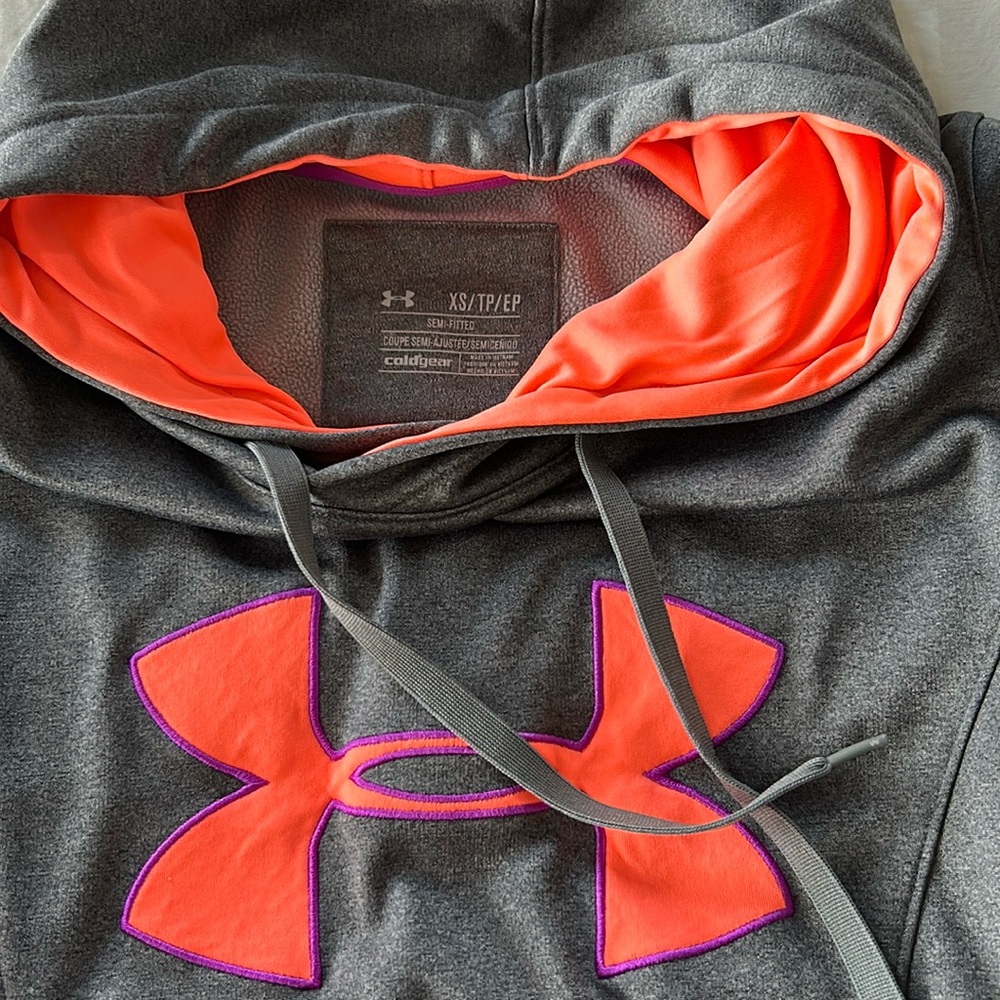Under Armour hoodie xs